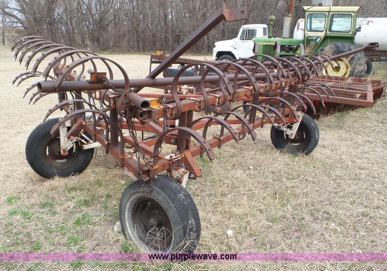 image for item AV9812 Chisel