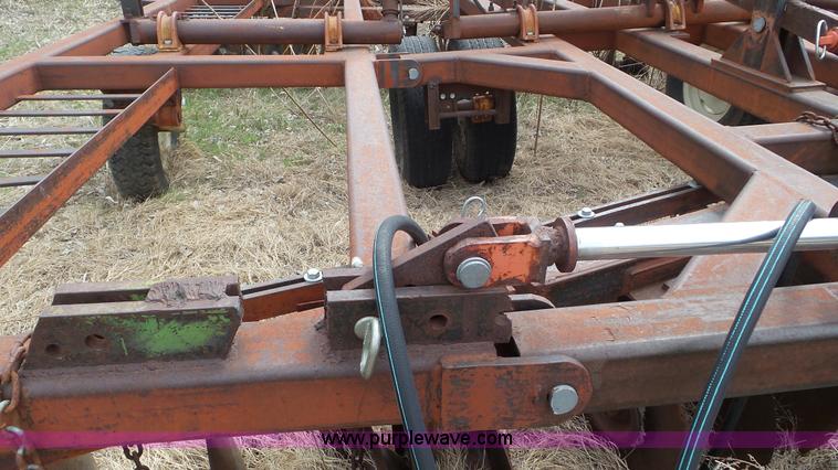 image for item AV9813 Sunflower disk