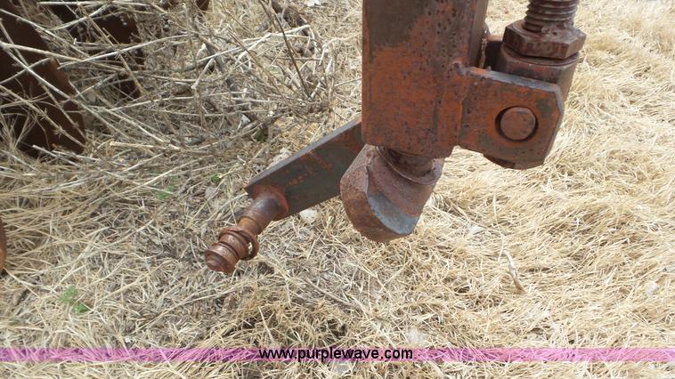 image for item AV9813 Sunflower disk