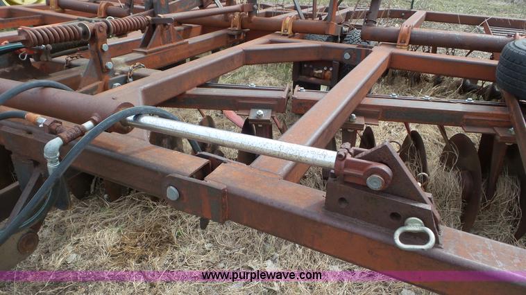 image for item AV9813 Sunflower disk