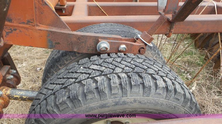 image for item AV9813 Sunflower disk