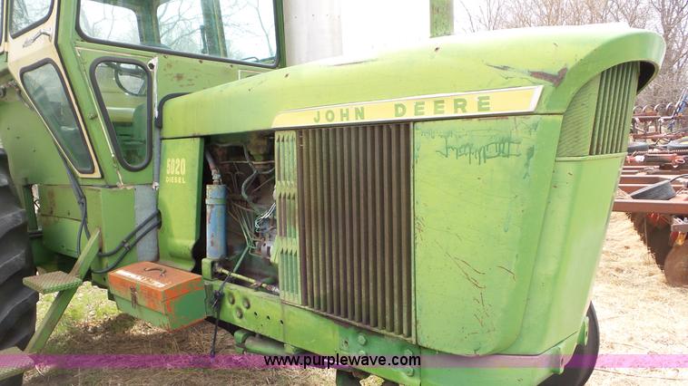 image for item AV9814 John Deere 5020 tractor