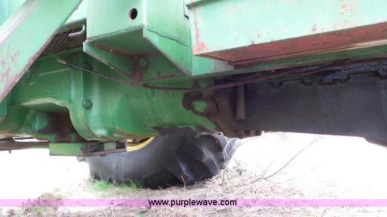 image for item AV9814 John Deere 5020 tractor