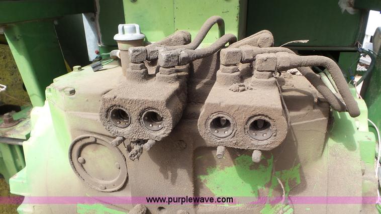 image for item AV9814 John Deere 5020 tractor