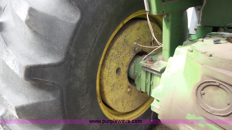 image for item AV9814 John Deere 5020 tractor