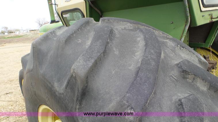 image for item AV9814 John Deere 5020 tractor