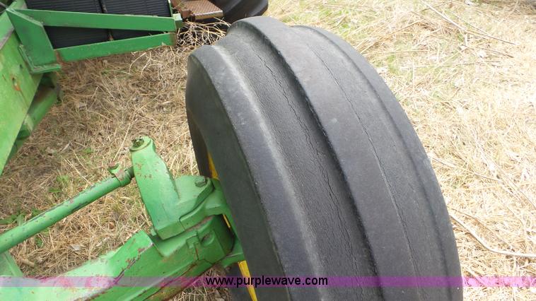 image for item AV9814 John Deere 5020 tractor