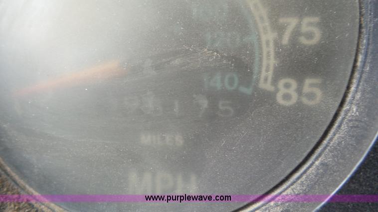 image for item AV9815 1980 International 1854 tank truck