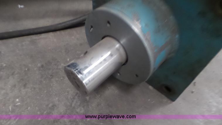 image for item AV9817 Cardboard baler