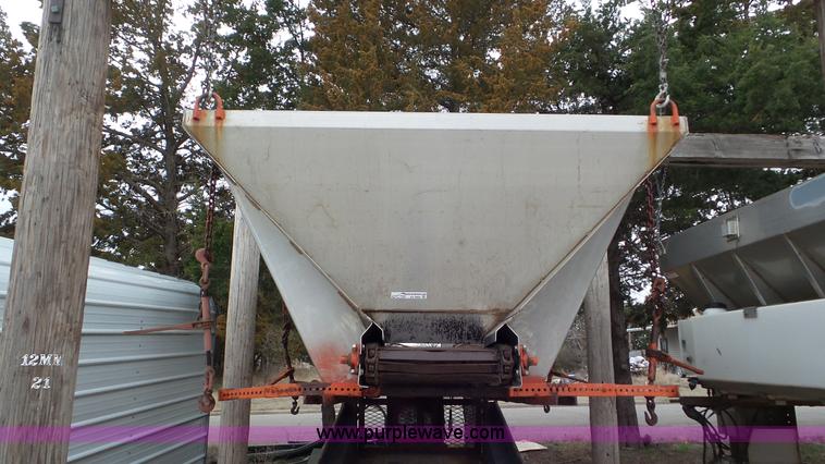 image for item AV9820 Swenson spreader