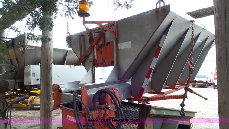 image for item AV9820 Swenson spreader