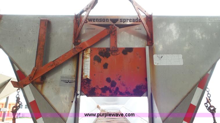 image for item AV9820 Swenson spreader