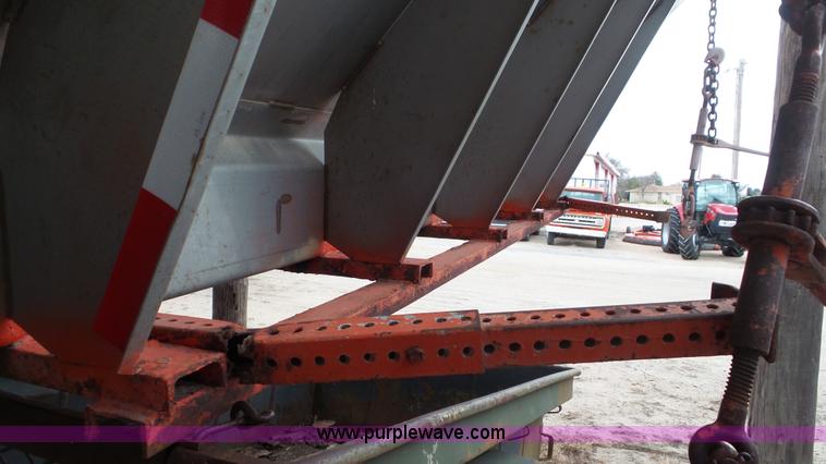 image for item AV9820 Swenson spreader