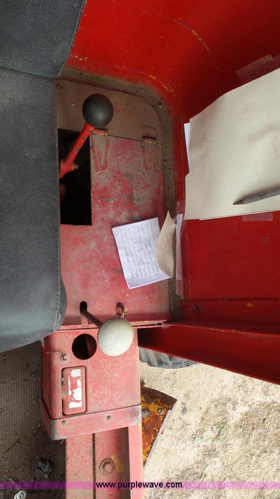 image for item AV9821 1964 Allis Chalmers D motor grader