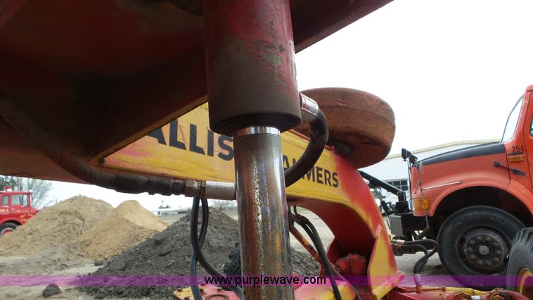 image for item AV9821 1964 Allis Chalmers D motor grader