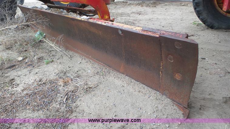 image for item AV9821 1964 Allis Chalmers D motor grader