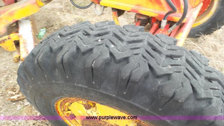 image for item AV9821 1964 Allis Chalmers D motor grader