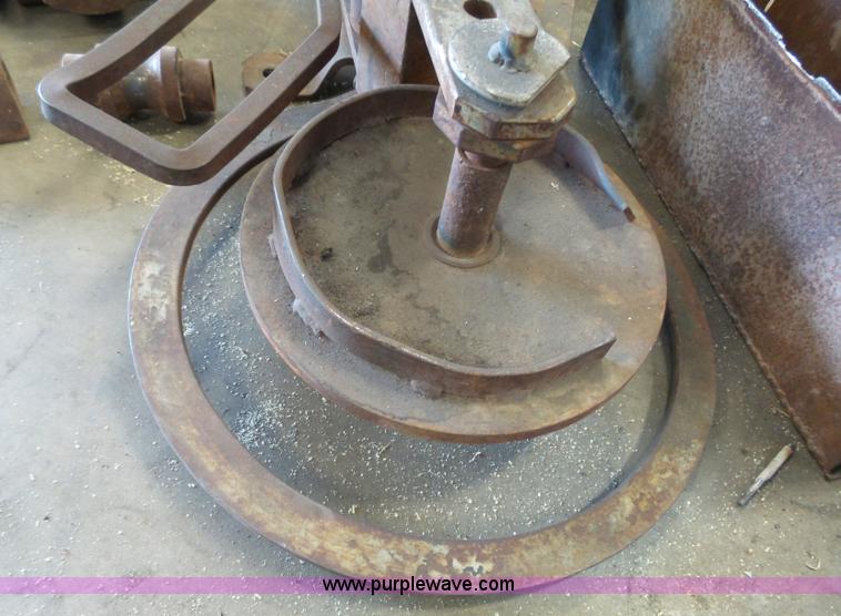 image for item BE9878 Pipe bender