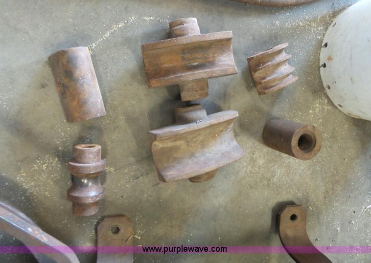 image for item BE9878 Pipe bender