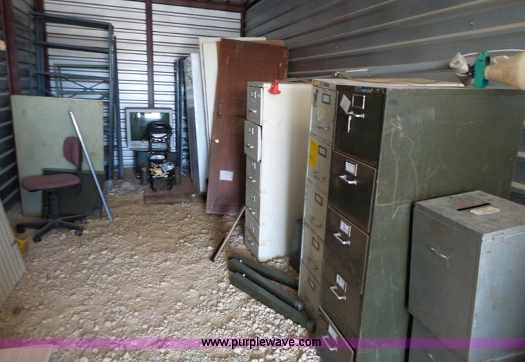 image for item BE9896 Assorted equipment