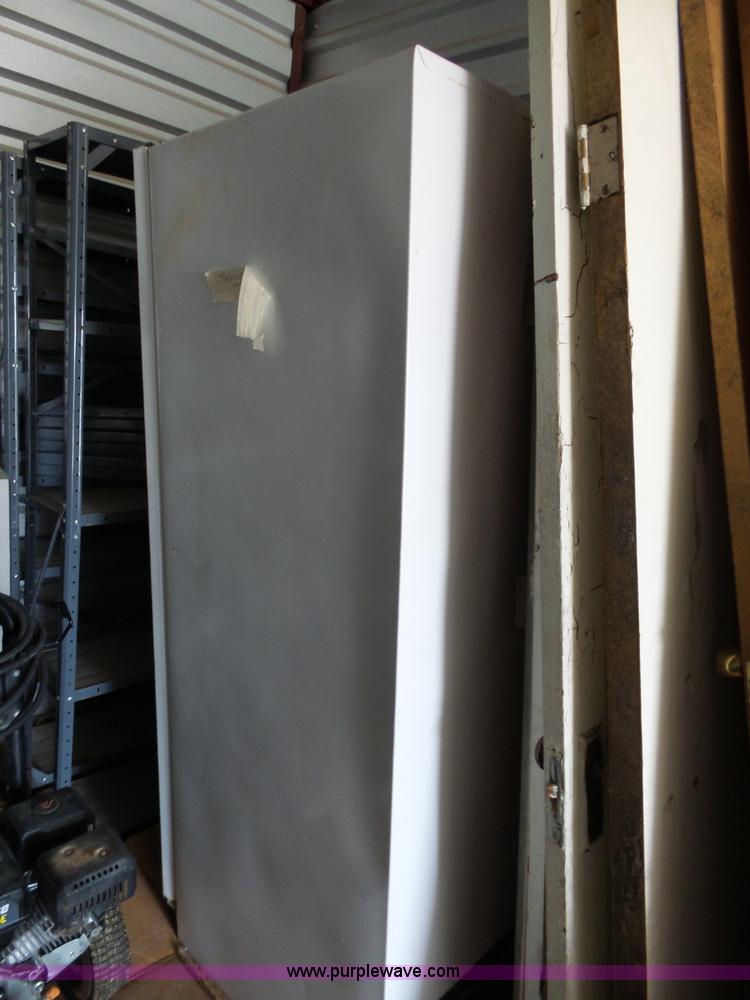 image for item BE9896 Assorted equipment