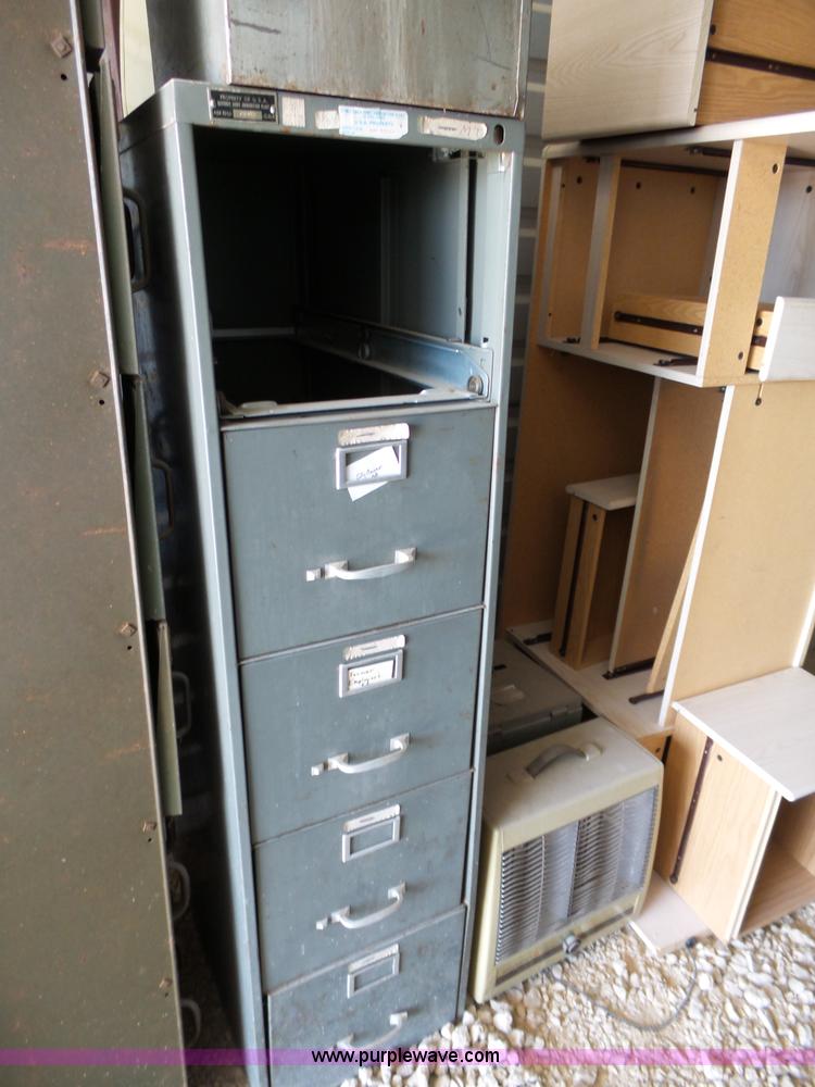 image for item BE9896 Assorted equipment