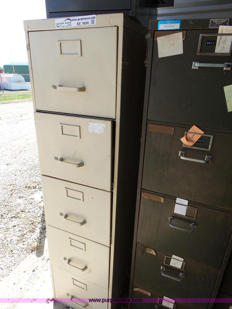 image for item BE9896 Assorted equipment