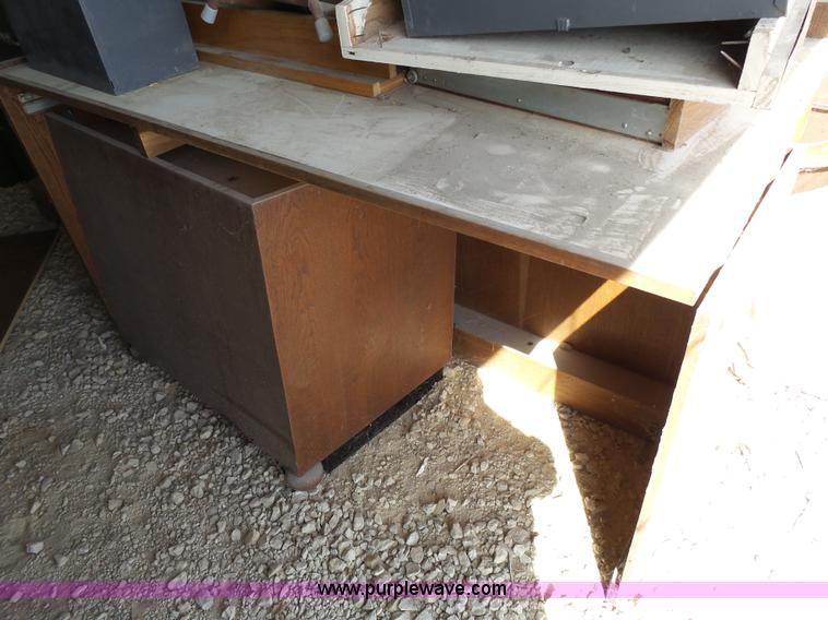 image for item BE9896 Assorted equipment