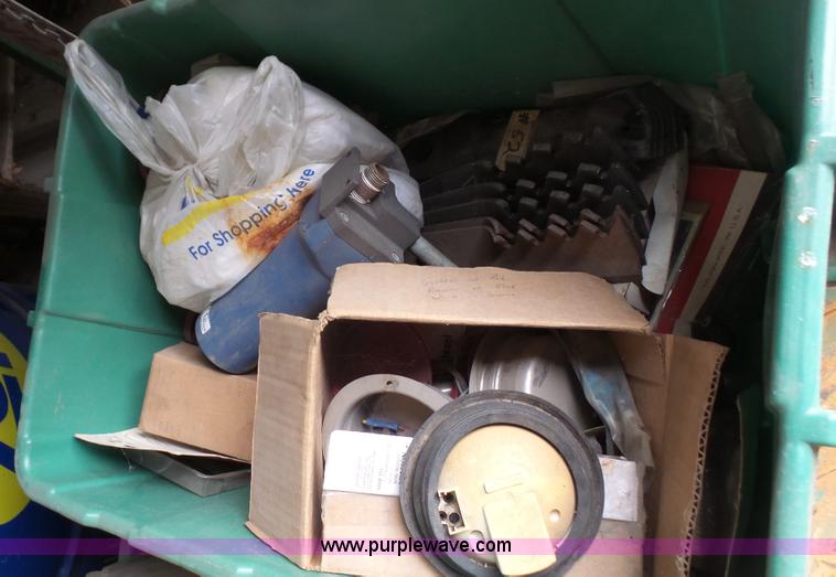 image for item BF9009 Assorted parts