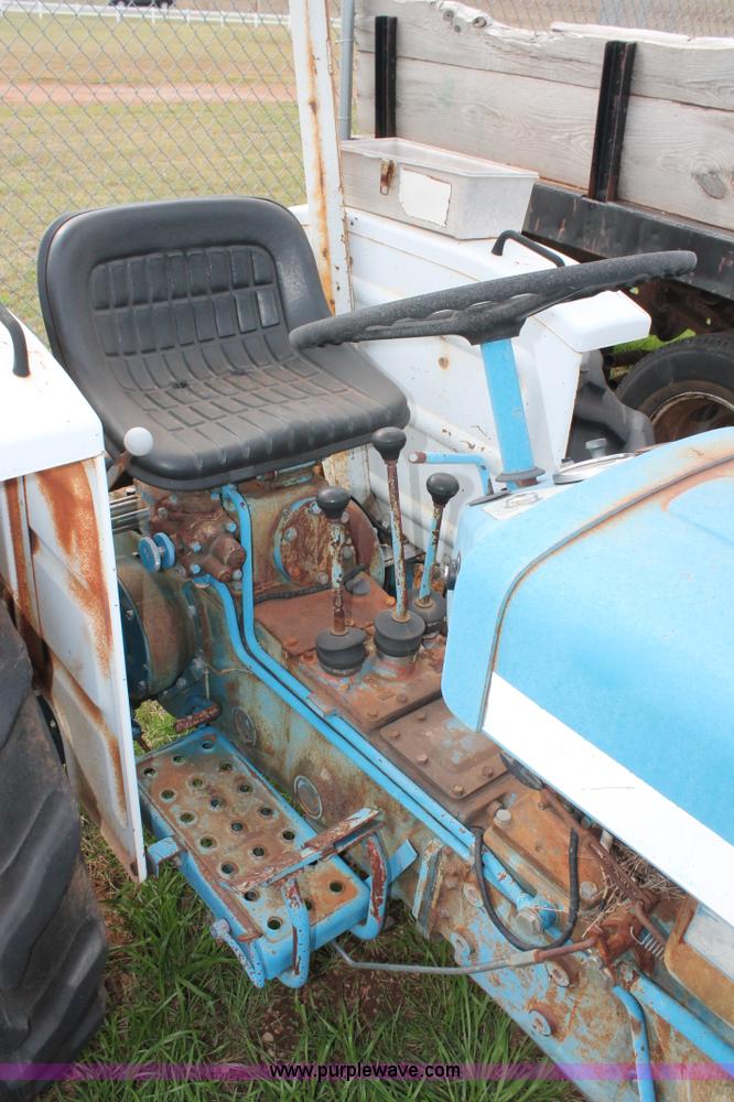 image for item BK9001 1975 Ford 1000 tractor