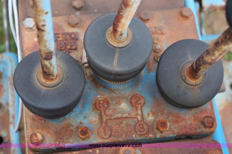 image for item BK9001 1975 Ford 1000 tractor