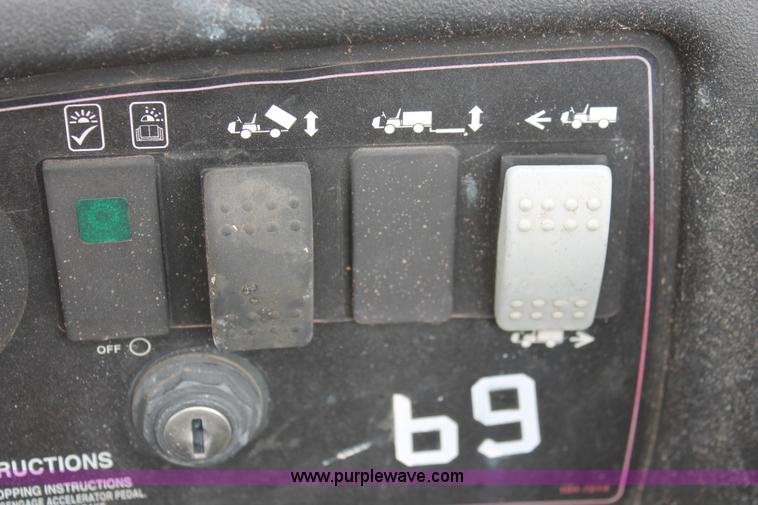 image for item BK9006 Toro Workman golf cart