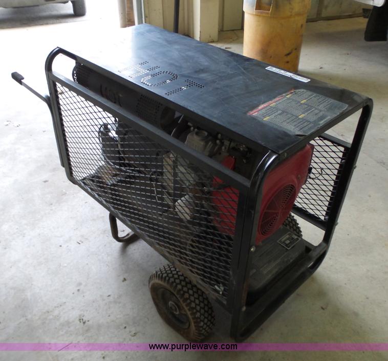 image for item BL9615 1999 Master 10000A generator