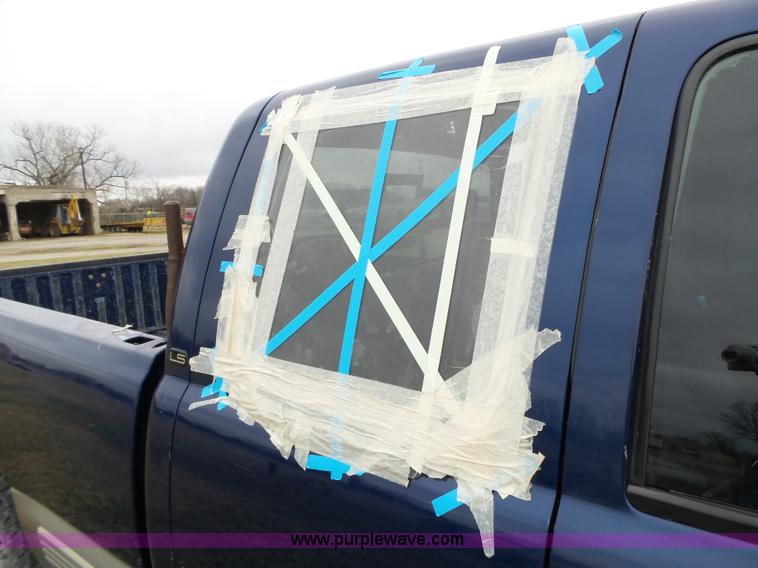 image for item BL9616 2000 Chevrolet Silverado 1500 Ext. Cab pickup truck