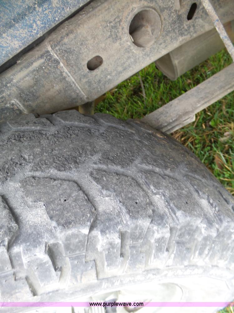 image for item BL9616 2000 Chevrolet Silverado 1500 Ext. Cab pickup truck