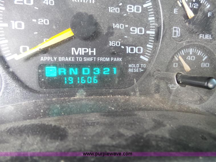 image for item BL9616 2000 Chevrolet Silverado 1500 Ext. Cab pickup truck