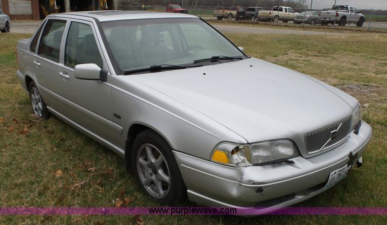 image for item BL9617 1998 Volvo S70 GLT