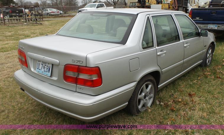 image for item BL9617 1998 Volvo S70 GLT