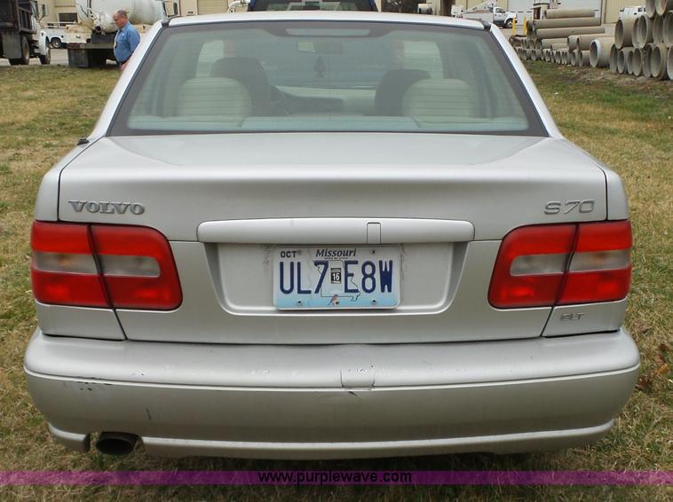 image for item BL9617 1998 Volvo S70 GLT