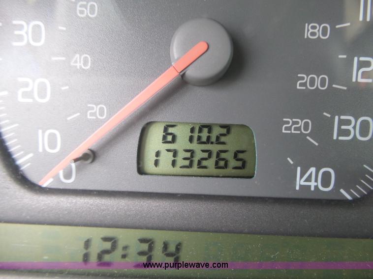 image for item BL9617 1998 Volvo S70 GLT