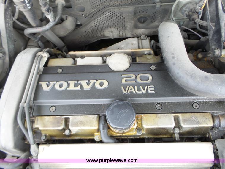 image for item BL9617 1998 Volvo S70 GLT