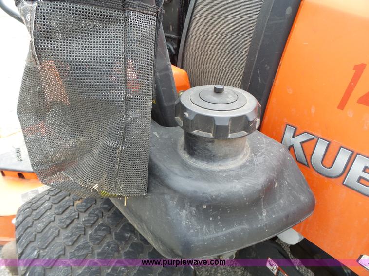 image for item BT9253 Kubota ZD331 riding mower