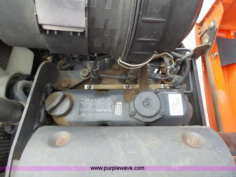 image for item BT9253 Kubota ZD331 riding mower