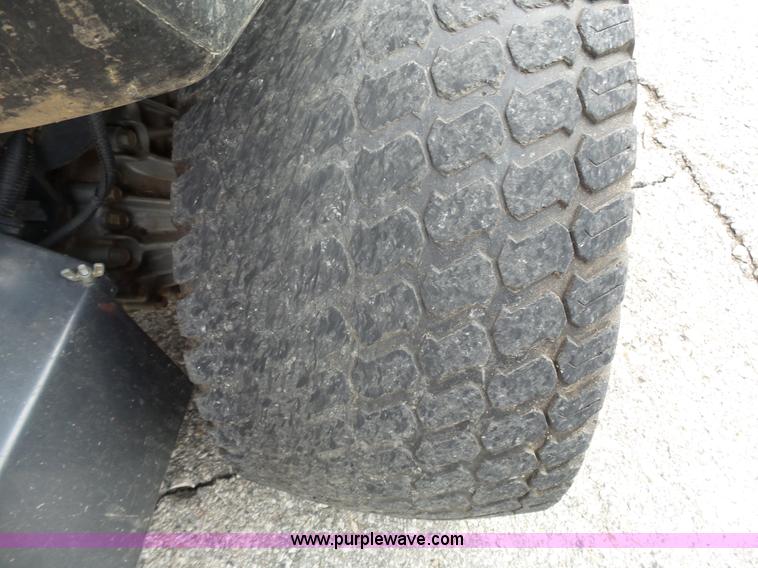 image for item BT9253 Kubota ZD331 riding mower