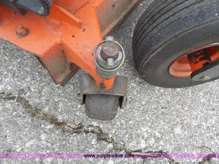 image for item BT9253 Kubota ZD331 riding mower