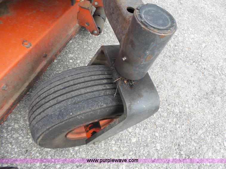 image for item BT9253 Kubota ZD331 riding mower