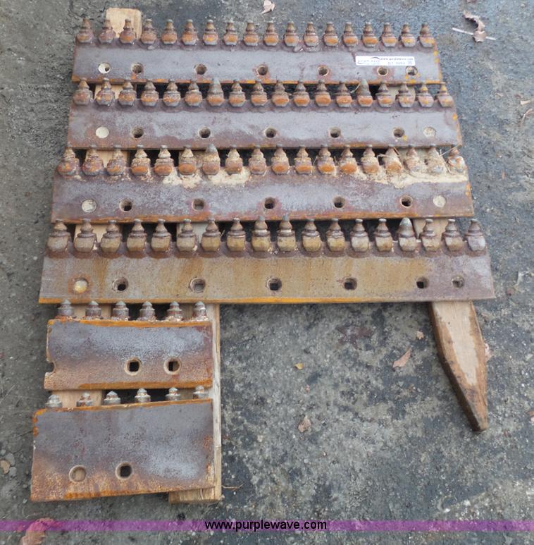 image for item BT9262 (6) motor grader tiger teeth plates