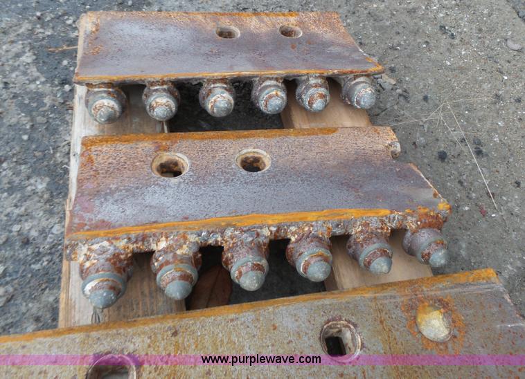 image for item BT9262 (6) motor grader tiger teeth plates
