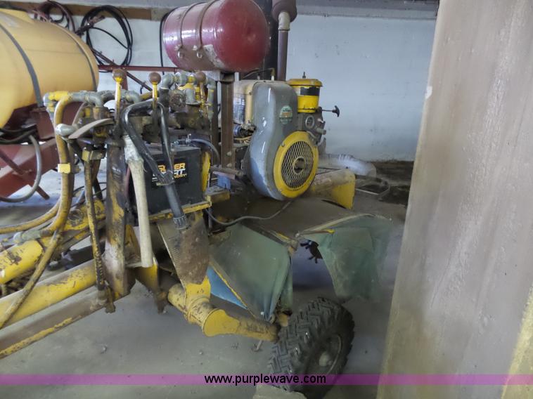 image for item BT9361 Vermeer 6 stump grinder