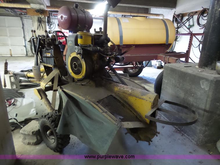 image for item BT9361 Vermeer 6 stump grinder